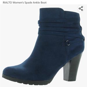 Rialto size 9 faux blue suede booties